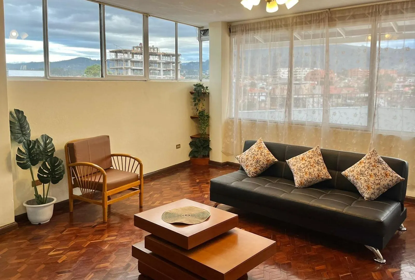 Suite Con Excelente Ubicacion Cuenca 0*,  Equador
